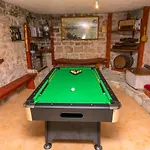 بيت للعطل House Ante *