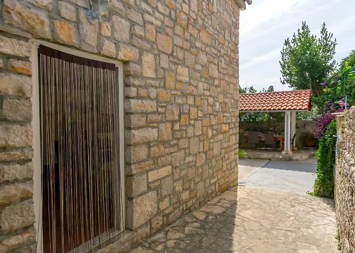 House Ante Ferienhaus *