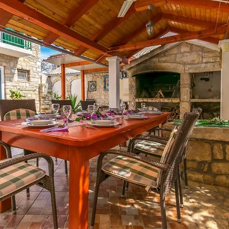 House Ante Hébergement de vacances