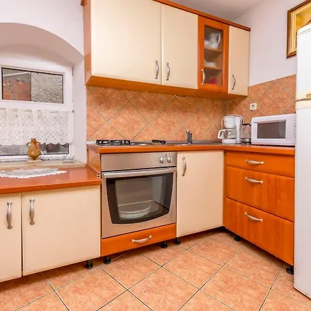 House Ante Сasa de vacaciones Grohote