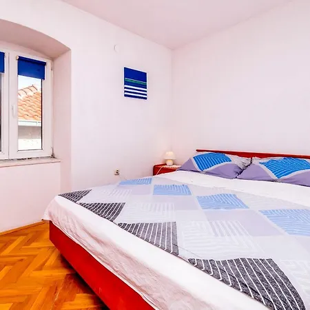 House Ante Semesterbostad Grohote